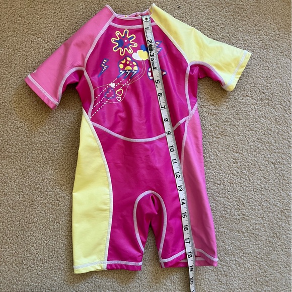 UV protection swimsuit/wetsuit - Picture 6 of 12